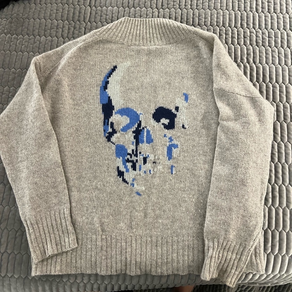 Cashmere sweater